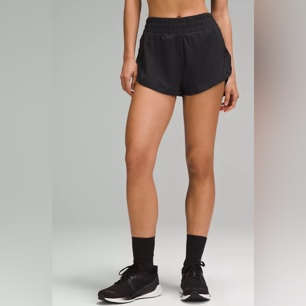 Lululemon Tracker Short V (4")